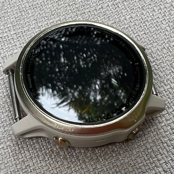 Garmin 6s sapphire 42mm smart watch - Picture 9 of 12